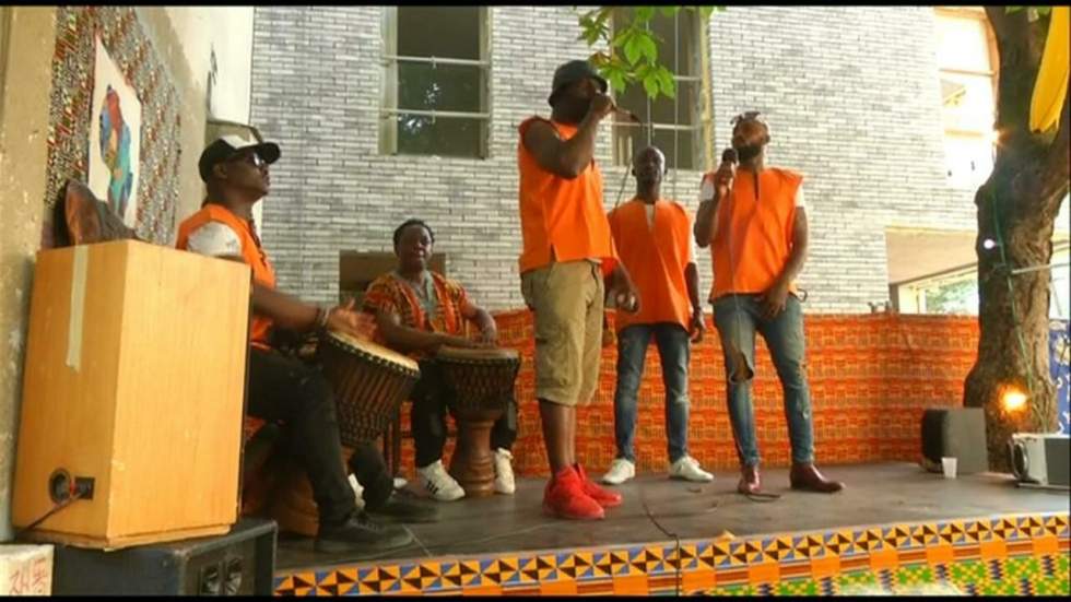 Fête de la musique : coupé-décalé en plein Paris Fête de la musique : coupé-décalé en plein Paris