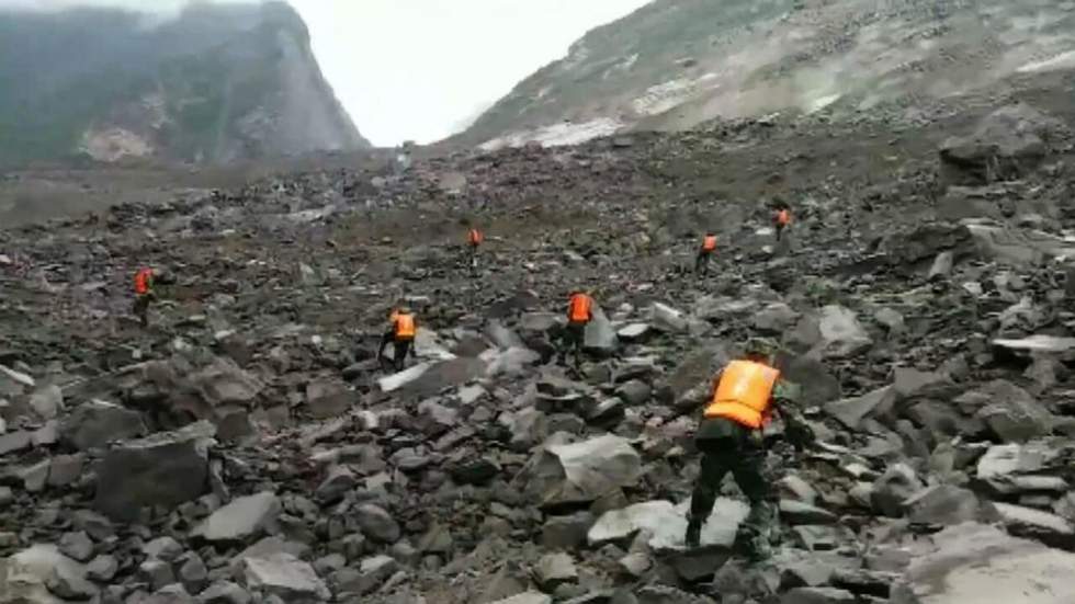 141 disparus en Chine dans un énorme glissement de terrain dans le Sichuan