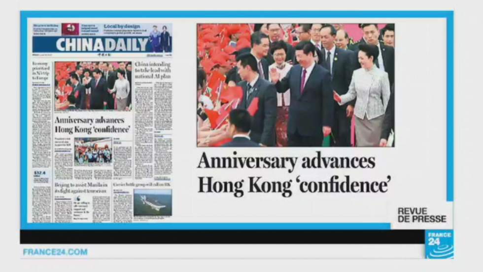 "L'anxieux anniversaire de Hong Kong" "L'anxieux anniversaire de Hong Kong"