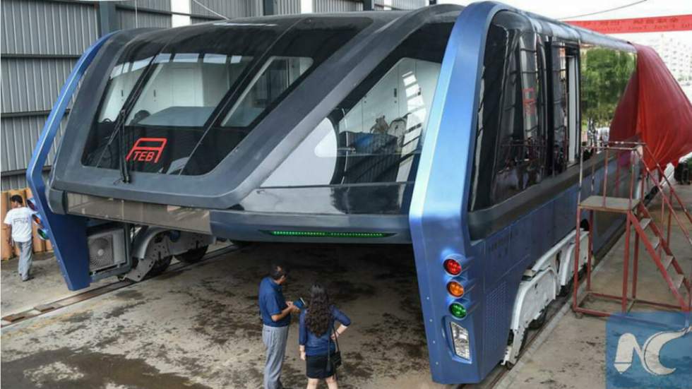 C’est officiel : les autorités chinoises suspectent le bus enjambeur de voitures d'être une pure escroquerie