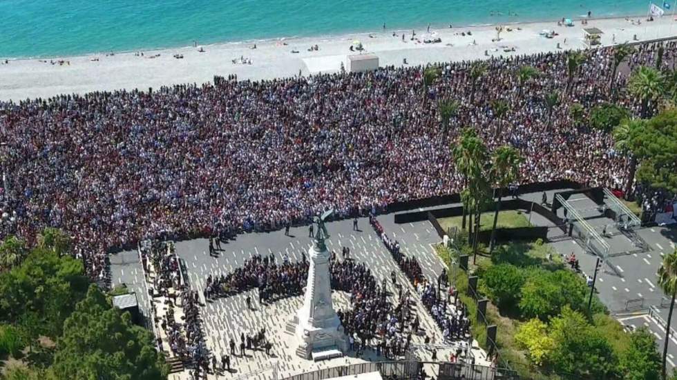 Attentat de Nice: le parquet de Paris demande en urgence le retrait de Paris Match