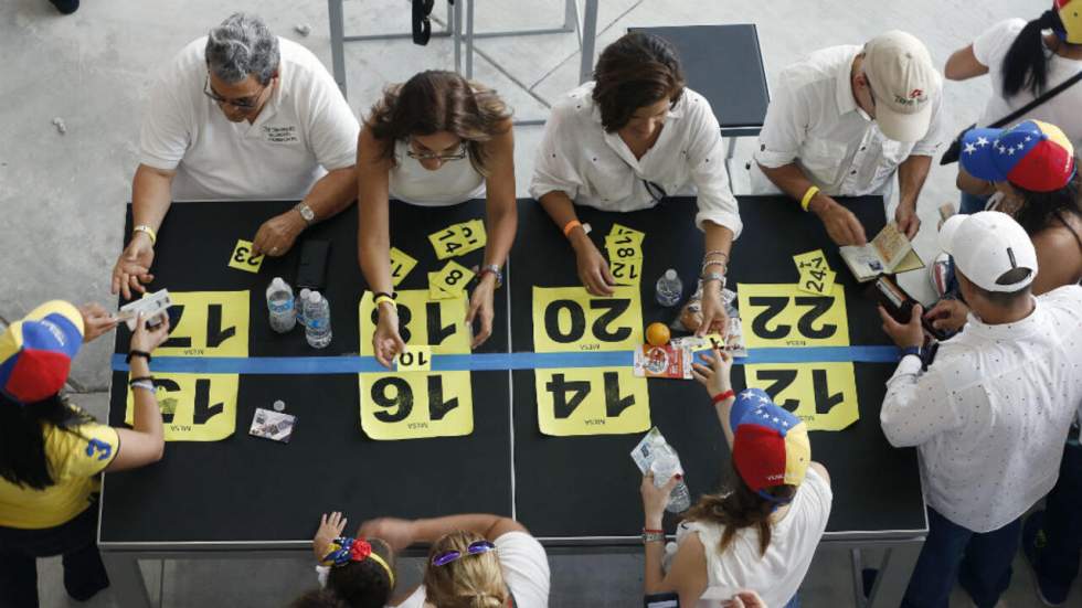 Venezuela : vote massif mais symbolique contre le président Maduro Venezuela : vote massif mais symbolique contre le président Maduro