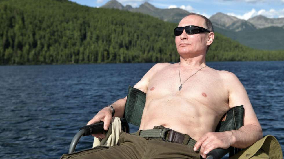 En vacances en Sibérie, Vladimir Poutine soigne son image d'homme d'action En vacances en Sibérie, Vladimir Poutine soigne son image d'homme d'action