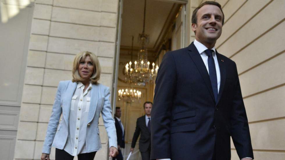 Près de 200 000 signataires pour une pétition "contre le statut de Première dame pour Brigitte Macron"