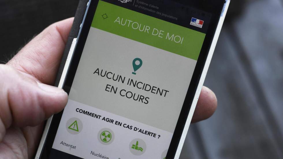 Alerte attentat : un rapport juge l'application pour smartphone "défaillante" Alerte attentat : un rapport juge l'application pour smartphone "défaillante"