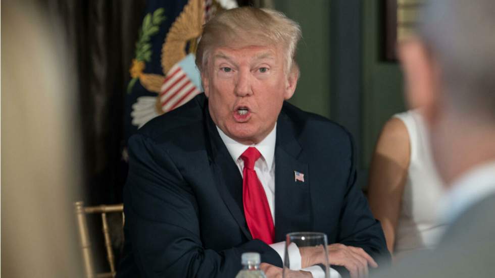 Trump promet "le feu" à la Corée du Nord, si elle poursuit ses menaces Trump promet "le feu" à la Corée du Nord, si elle poursuit ses menaces