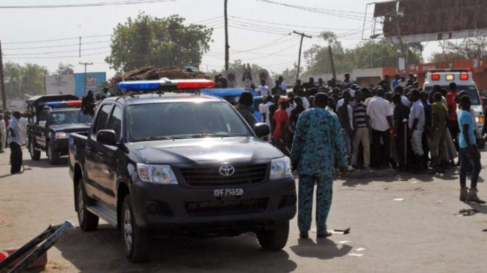 Un triple attentat-suicide fait 28 morts et plus de 80 blessés au Nigeria Un triple attentat-suicide fait 28 morts et plus de 80 blessés au Nigeria