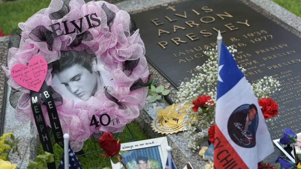 Quarante ans après la disparition d'Elvis Presley, les fans vibrent toujours