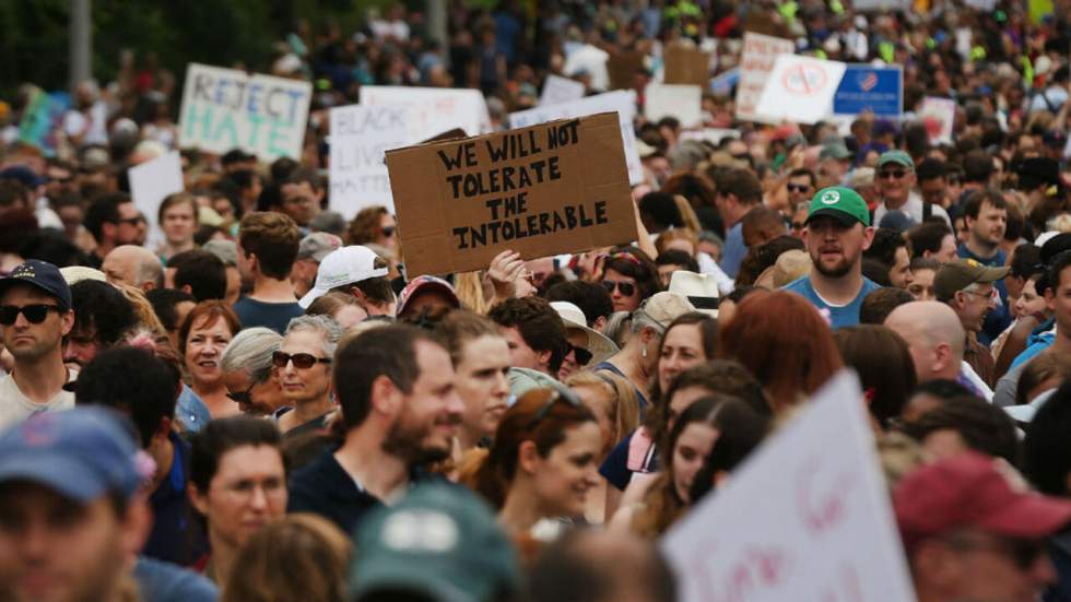 "Il est temps de faire quelque chose" : 40 000 personnes manifestent contre le racisme à Boston