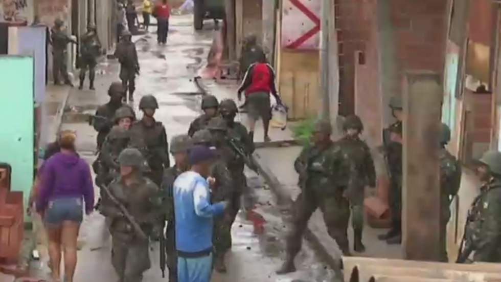 Vidéo : nouvelle opération militaire contre les narcotrafiquants dans les favelas de Rio Vidéo : nouvelle opération militaire contre les narcotrafiquants dans les favelas de Rio