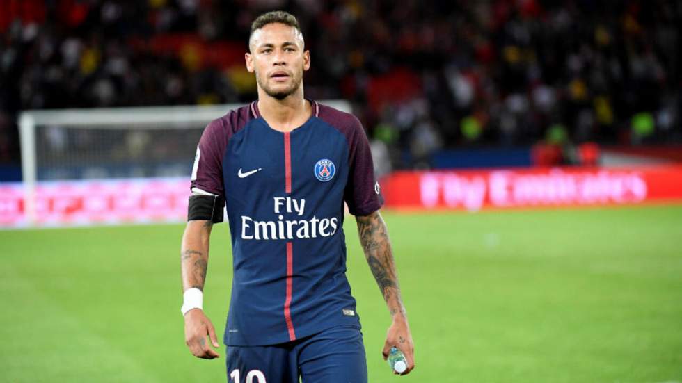 Le FC Barcelone dépose plainte contre son ancienne star Neymar