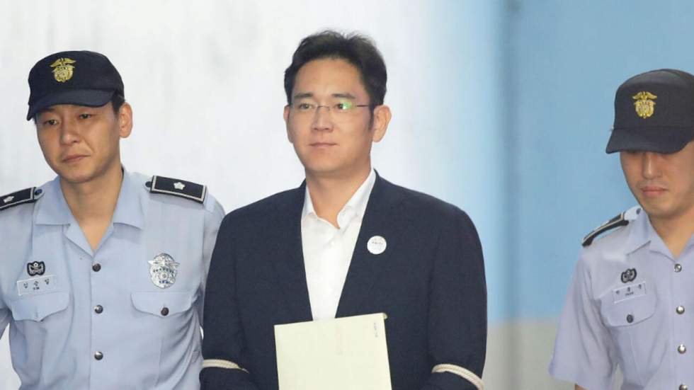 Corée du Sud : l'héritier de l'empire Samsung condamné à 5 ans de prison Corée du Sud : l'héritier de l'empire Samsung condamné à 5 ans de prison