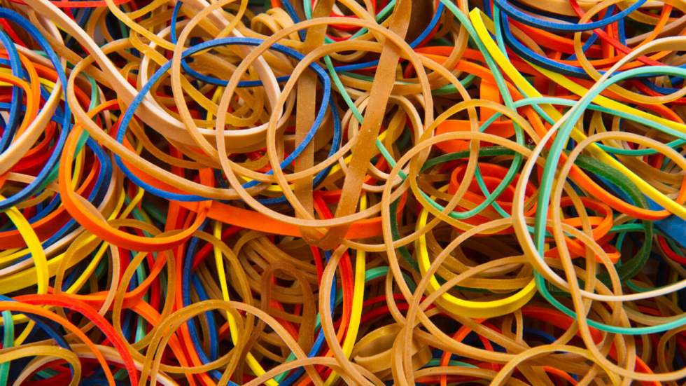 Une entreprise veut créer des élastiques incassables, parce que c'est clairement l'objet qui manque à nos vies