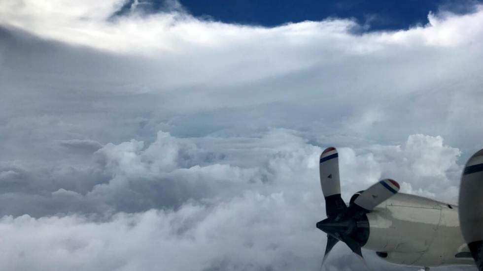 L'œil de l'ouragan Irma a été filmé de l'intérieur depuis un avion et c'est surréaliste