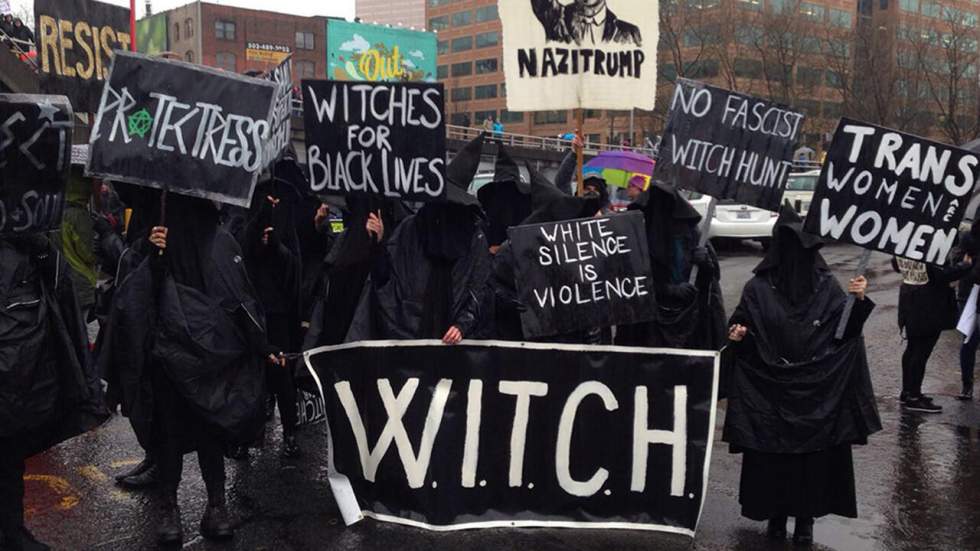 Qui sont les sorcières du "witch bloc" de la manifestation contre la réforme du code du travail ?