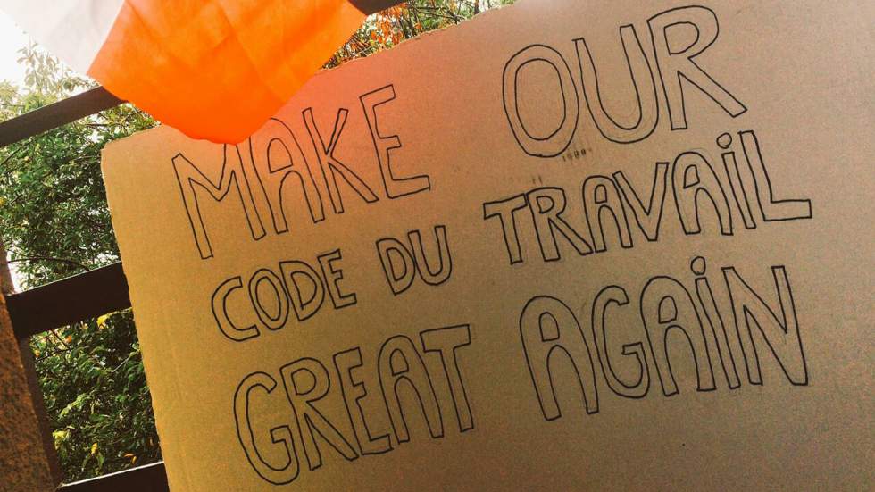 Manifestations du 12 septembre : les pancartes les plus créatives et WTF qu'on a pu dégoter