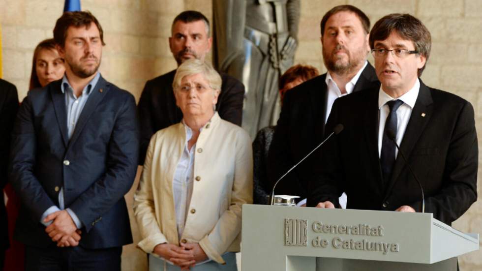 Le président catalan accuse Madrid d'avoir "suspendu de facto l'autonomie de la Catalogne"