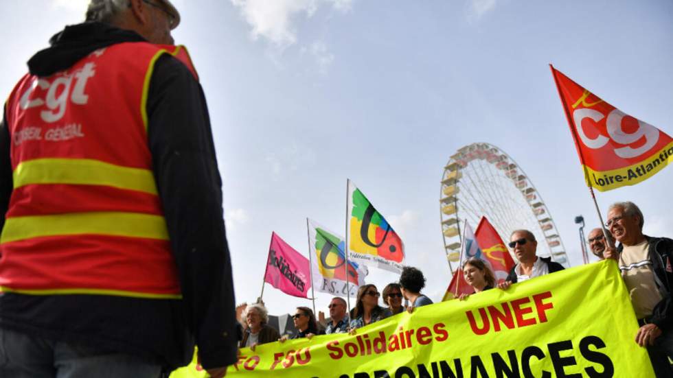 Des dizaines de milliers de manifestants défilent contre la réforme du Code du travail