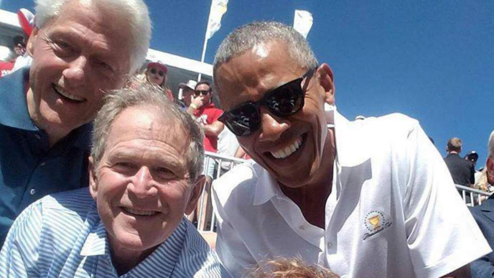 Obama, Bush et Clinton sont à un tournoi de golf et Trump ne leur manque pas du tout