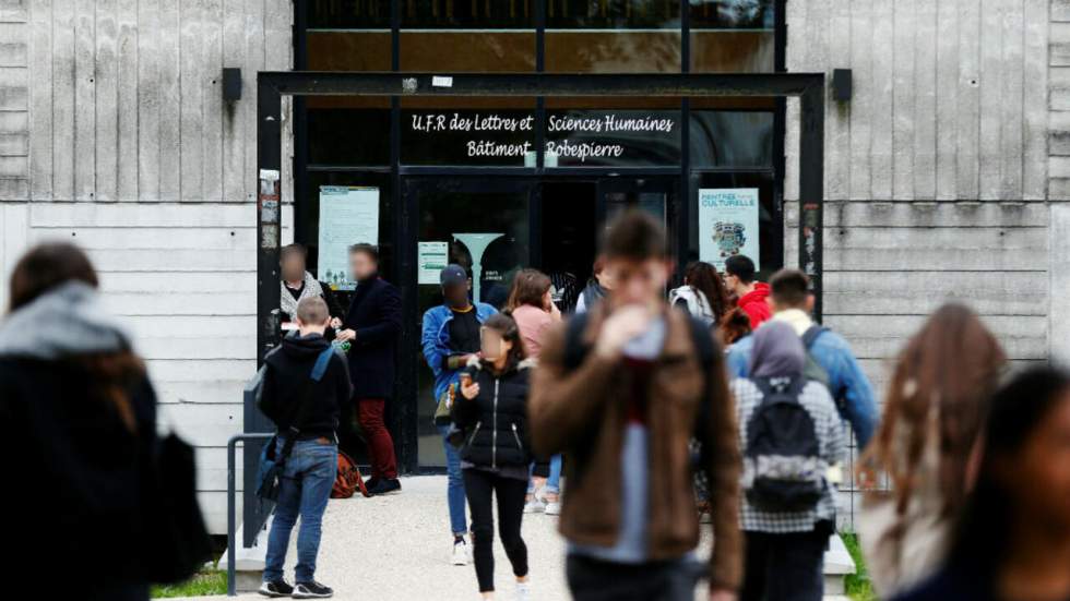 La mairie de Paris porte plainte contre un site incitant les étudiants à la prostitution