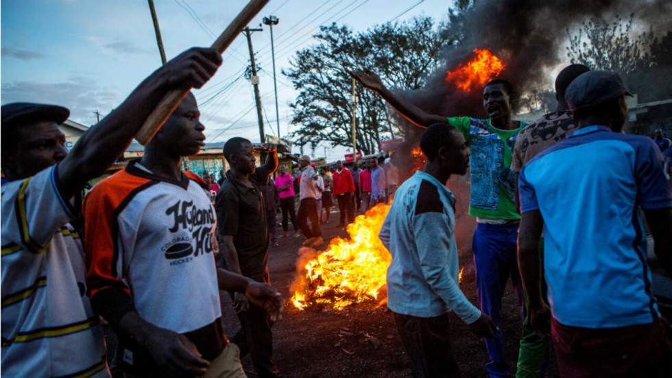 Kenya : après la victoire de Kenyatta, l'opposition attend les consignes de son leader Raila Odinga