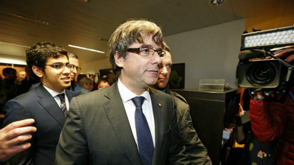 En Belgique pour sa "sécurité", Puigdemont respectera les résultats du scrutin de décembre