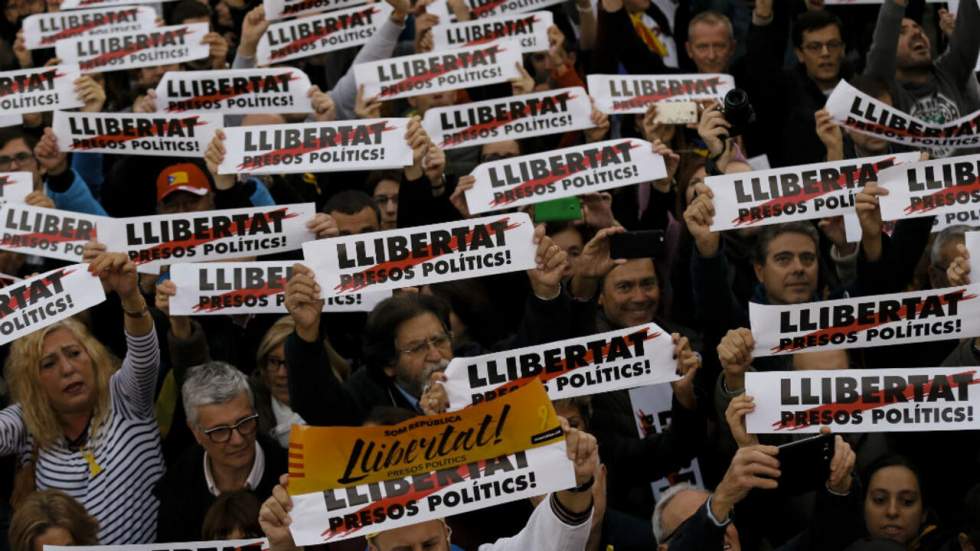 Une manifestation de Catalans pour demander la libération des leaders indépendantistes