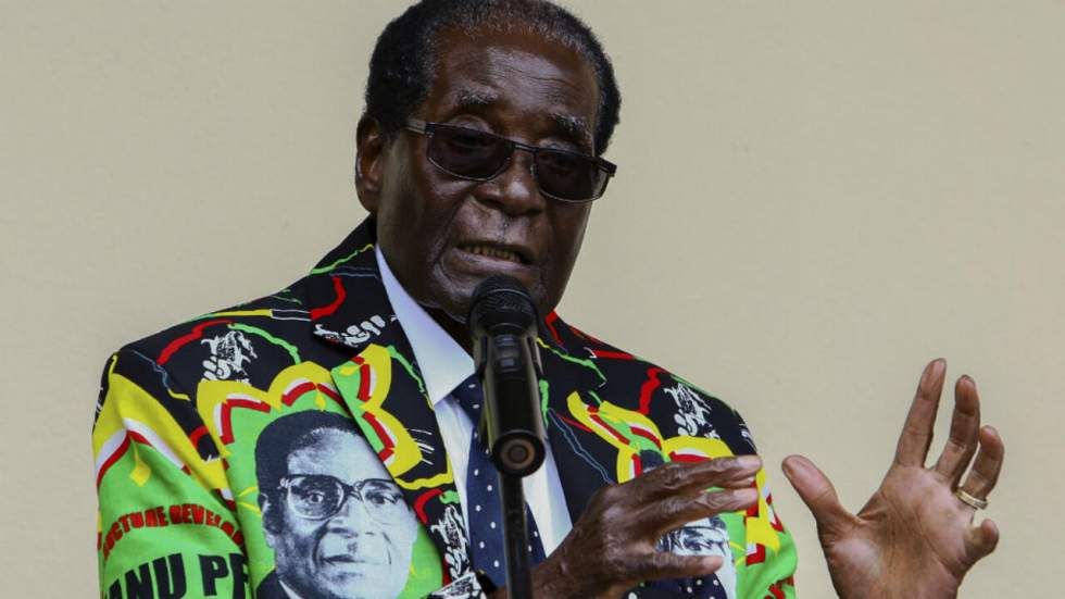 En images : Robert Mugabe, du libérateur adulé au dictateur honni En images : Robert Mugabe, du libérateur adulé au dictateur honni