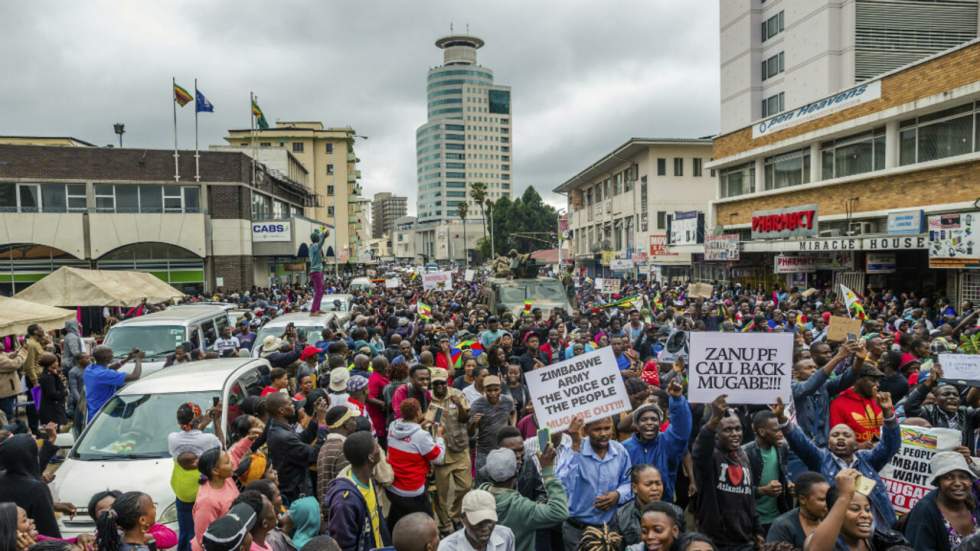 Manifestation historique au Zimbabwe pour en finir avec l'ère Mugabe Manifestation historique au Zimbabwe pour en finir avec l'ère Mugabe