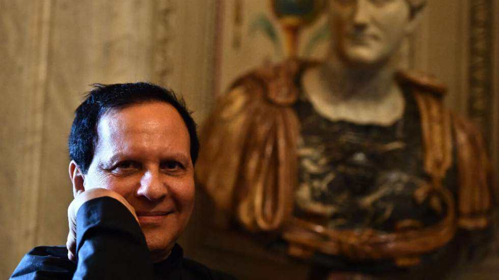 Le "Petit Prince de la couture" Azzedine Alaïa est décédé à 77 ans