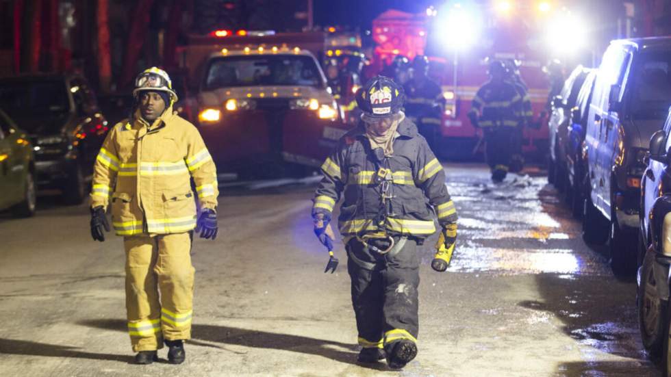 Douze morts dans le pire incendie à New York depuis des décennies