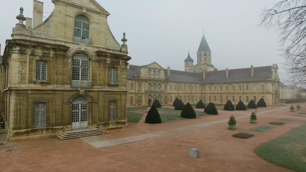 Sur la route de abbayes, la Bourgogne spirituelle