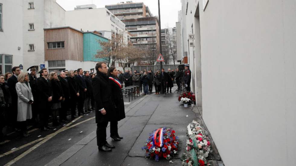 La France rend un hommage sobre aux victimes des attentats de Charlie Hebdo et de l'Hyper Cacher