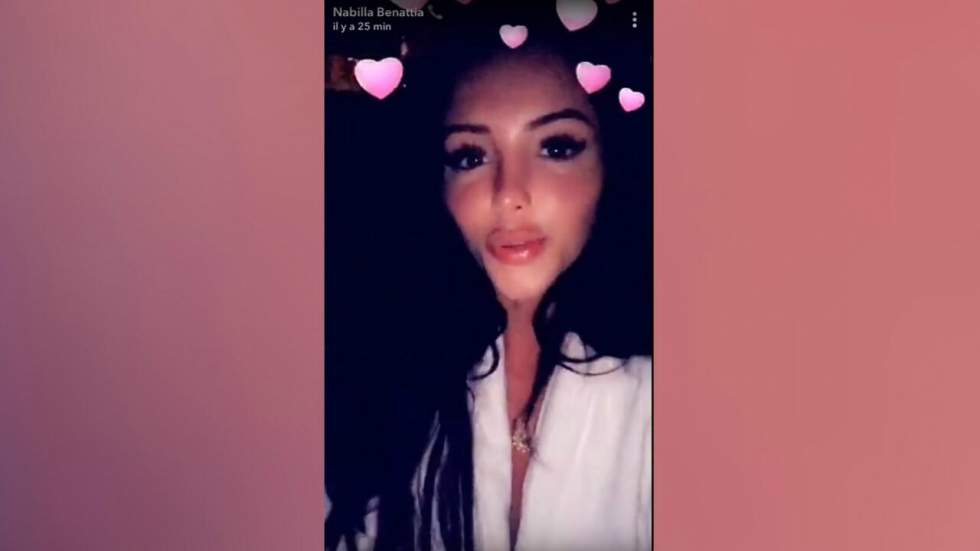 Tout arrive : Nabilla fait de la publicité pour le bitcoin