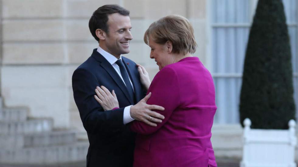 Macron affiche son soutien à Merkel avant le vote crucial de dimanche