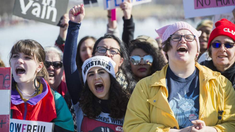 États-Unis : la deuxième Marche des femmes a réuni des dizaines milliers de manifestants