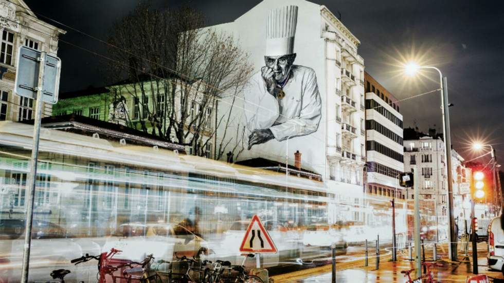 Lyon pleure Paul Bocuse, "un chef généreux qui savait rassembler"