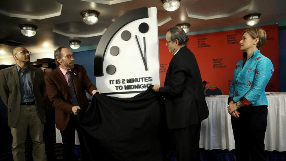 Minuit moins 2 minutes, le risque nucléaire fait avancer l'horloge de l'apocalypse Minuit moins 2 minutes, le risque nucléaire fait avancer l'horloge de l'apocalypse