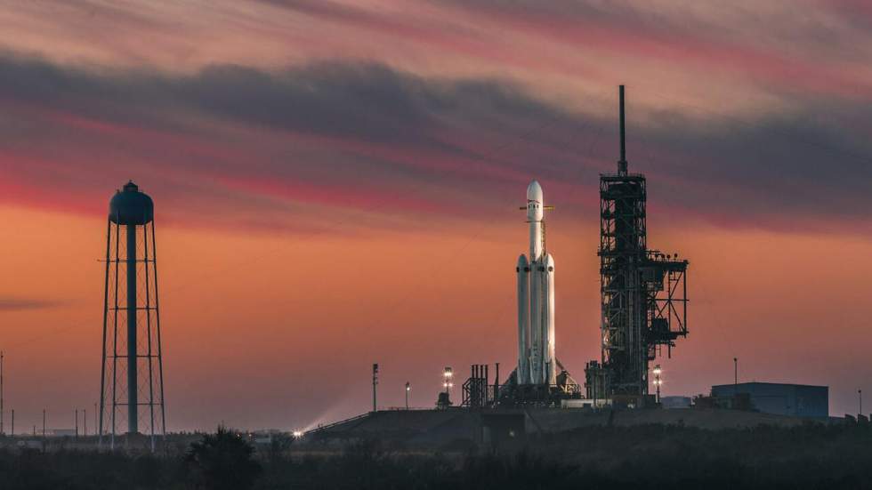 Retour en images sur le lancement de la Falcon Heavy de SpaceX, parce que c'était vraiment sublime