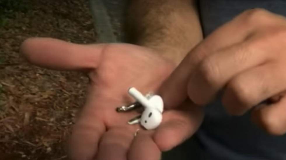 Des Airpods auraient commencé à fumer dans les oreilles de leur propriétaire avant d’exploser Des Airpods auraient commencé à fumer dans les oreilles de leur propriétaire avant d’exploser