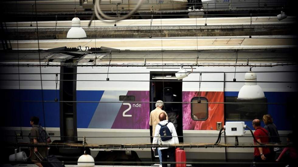 Le gouvernement veut "tout mettre sur la table" pour réformer la SNCF