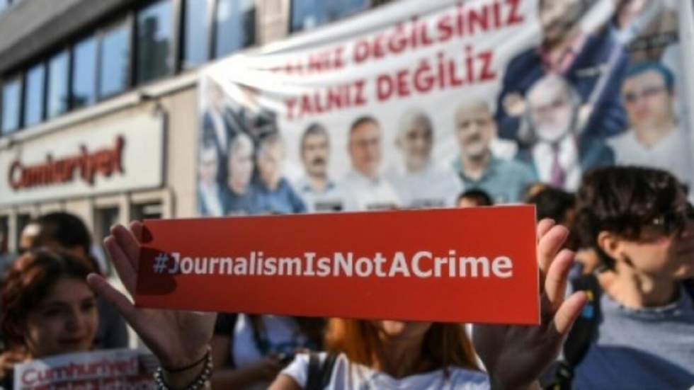 Putsch manqué en Turquie : prison à vie pour six journalistes