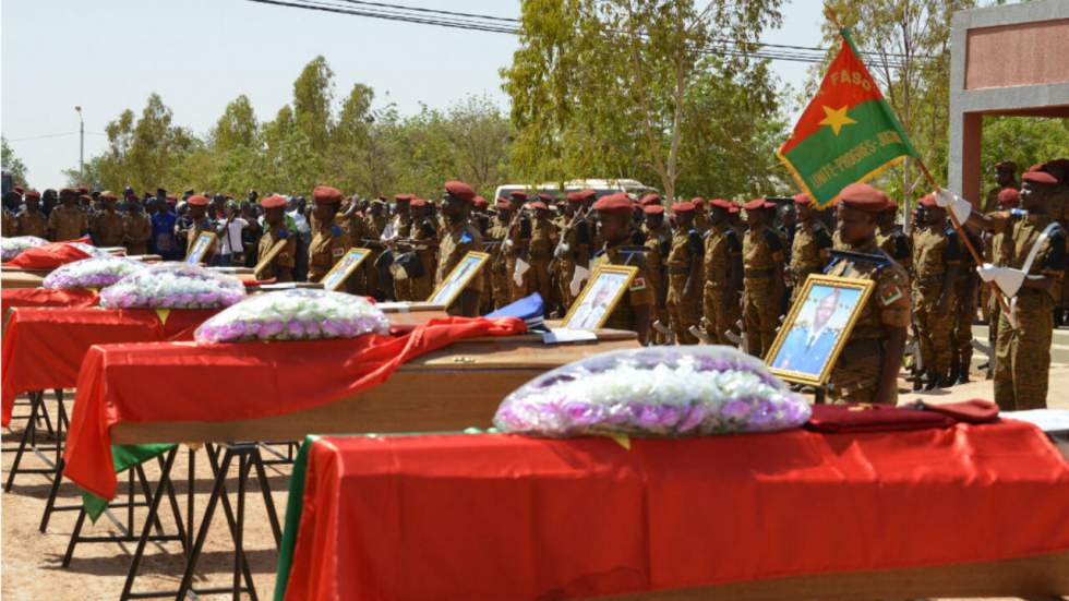 Le Burkina a rendu hommage à ses militaires tués dans les attentats de Ouagadougou