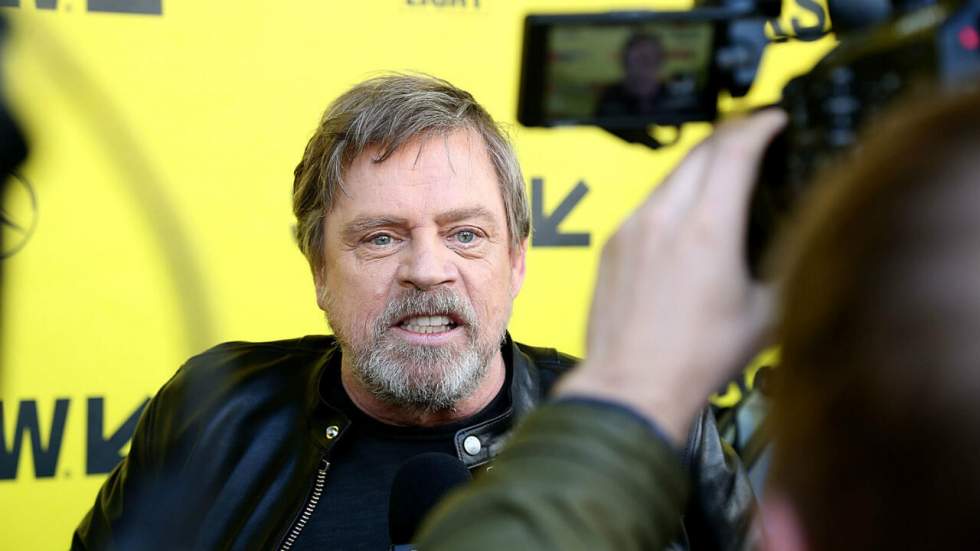 Avec cette vidéo kitchissime des années 80, Mark Hamill découvre qu'Internet n'oublie jamais Avec cette vidéo kitchissime des années 80, Mark Hamill découvre qu'Internet n'oublie jamais