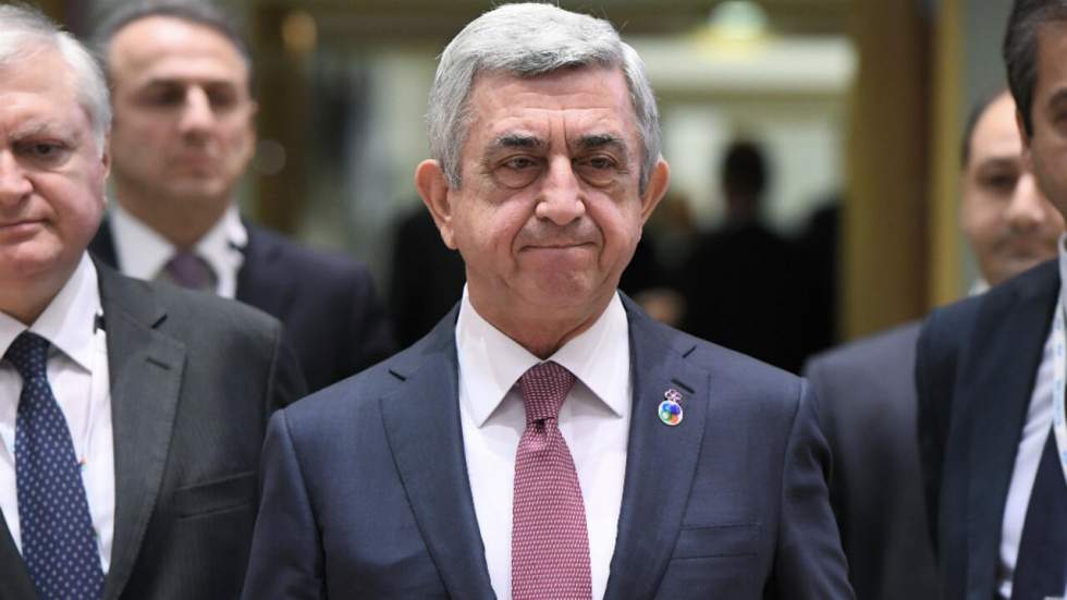 Sous la pression de la rue, le Premier ministre arménien Serge Sarkissian démissionne Sous la pression de la rue, le Premier ministre arménien Serge Sarkissian démissionne