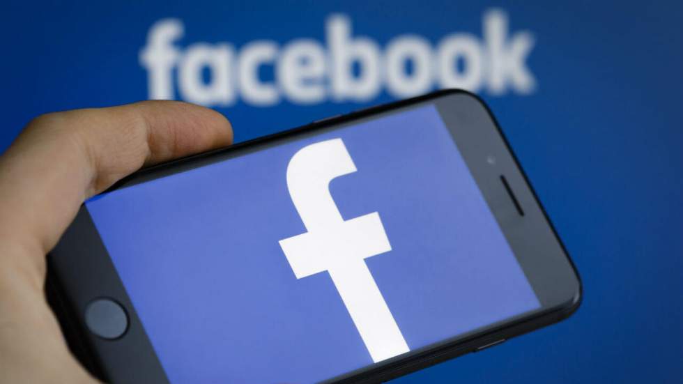 Facebook a enfin supprimé des comptes qui vendaient des identités volées depuis des années