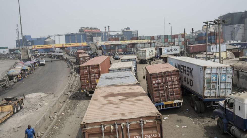 Le Nigeria, un dépotoir pour les déchets électroniques de l'Europe Le Nigeria, un dépotoir pour les déchets électroniques de l'Europe