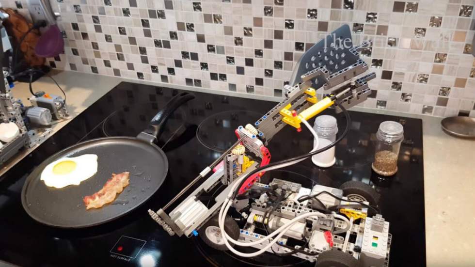 Une machine en Lego s'occupe de préparer votre brunch à votre place