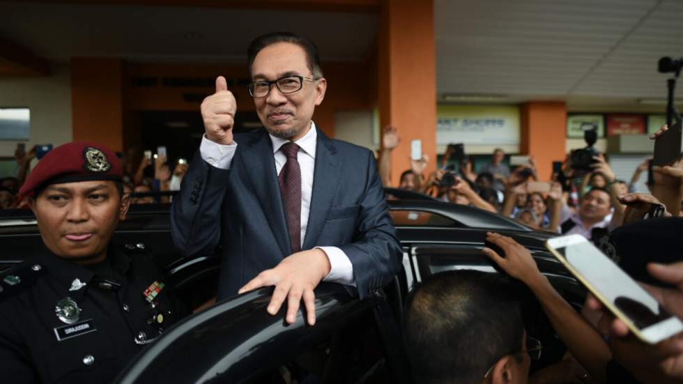 Malaisie : l'ex-opposant Anwar Ibrahim libéré après une grâce royale