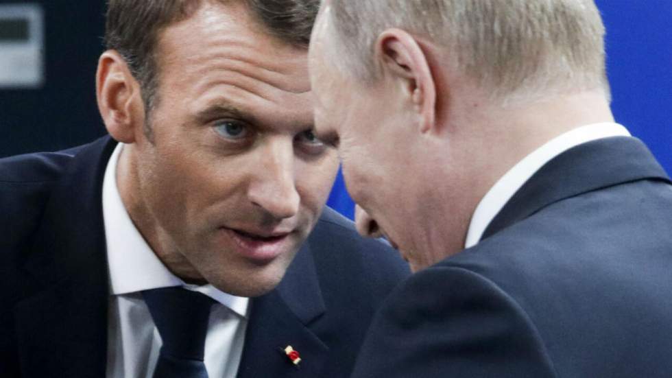 Emmanuel Macron veut "ancrer dans l'Europe" la Russie de Vladimir Poutine